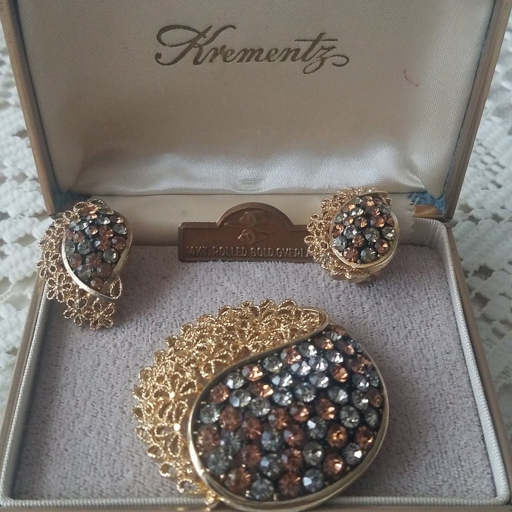 Krementz Vintage Brooch and Clip Earring Set
